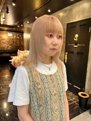 セミロング カラー haco＋所属・圧倒的デザイン力 店長🎨RENAのヘアスタイル