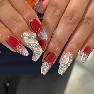 ネイル Sarina ⋆⭒˚ mavieのネイルデザイン