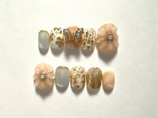 ネイル オーダーネイルチップ サロンcelebiのネイルデザイン