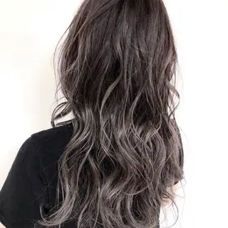 ミディアム カラー ケア剤オタク×海外 ヘア長谷川裕起のヘアスタイル