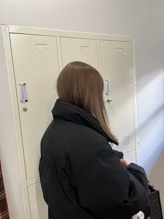 セミロング カラー HEW所属・Sanaダブルカラー ✨️パルコ徒歩1分のヘアスタイル