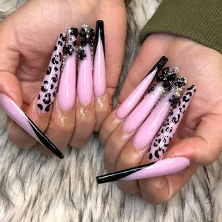 ネイル nail salon  DIA所属・出羽 奈津季のネイルデザイン