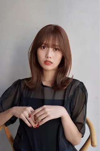 ミディアム レイヤーカット/ くびれヘア佐藤大空のヘアスタイル