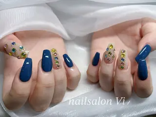 ネイル Nailsalon Vi+ももか🩷のネイルデザイン