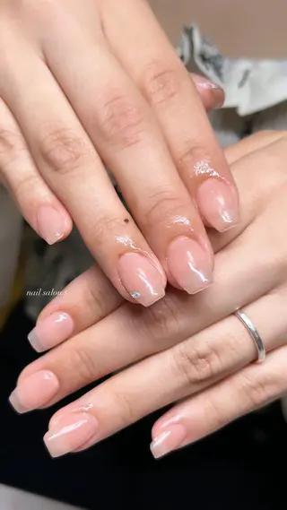 ネイル 関山 志乃のネイルデザイン