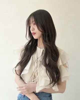 ロング inity　杉本 美羽のヘアスタイル