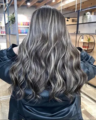 ロング 美髪/ハイライト 指名No.1KAIのヘアスタイル