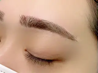 アイブロウ Cheri所属・きし かりんの眉毛・アイブロウイメージ