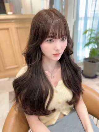 セミロング カラー 木屋元一/透明感 /前髪/韓国ヘアのヘアスタイル