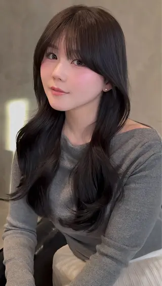 ロング L'EANE THE TOKYO所属・カット無料｜ 青山 ｜髪質改善のヘアスタイル