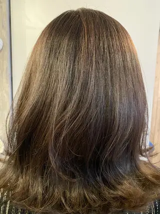 カラー 奥村 奈々加のヘアスタイル