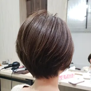 ショート NICO所属・[店長]カラーが好評 　小林のヘアスタイル
