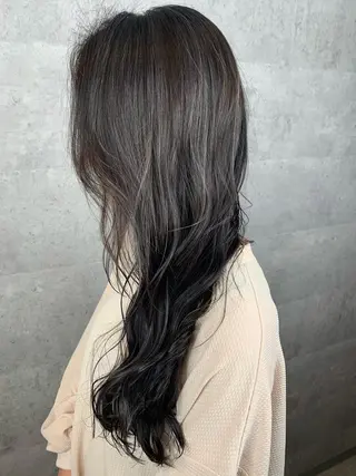 ロング _WHITE上本町店所属・_WHITE上本町 代表のヘアスタイル