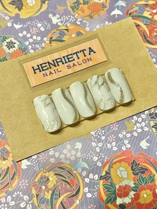 ネイル HENRIETTA NAILSALONのネイルデザイン