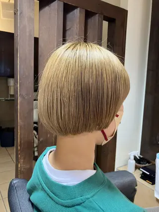 ショート 奥谷 美代子のヘアスタイル