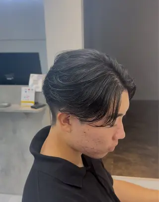 メンズ ニュアンス/フェザー /ウルフ/伶馬のヘアスタイル