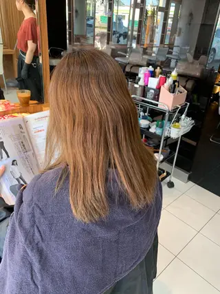 ミディアム カラー 白髪ぼかしハイライト 柳川拓哉のヘアスタイル