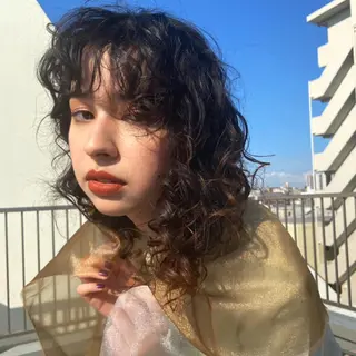 ミディアム カラー パーマ ヘアアレンジ M所属・ハイトーン/透け感 カラー🎀真香のヘアスタイル