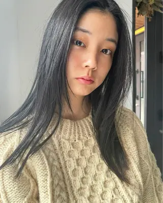 セミロング カラー パーマ ヘアアレンジ ネイル マツエク・マツパ トレンド眉🌈✨ arisaの眉毛・アイブロウイメージ