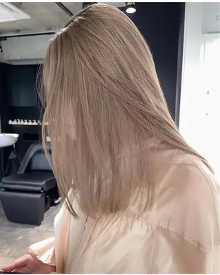 セミロング カラー PELE/ハイトーン /NATSUKIのヘアスタイル