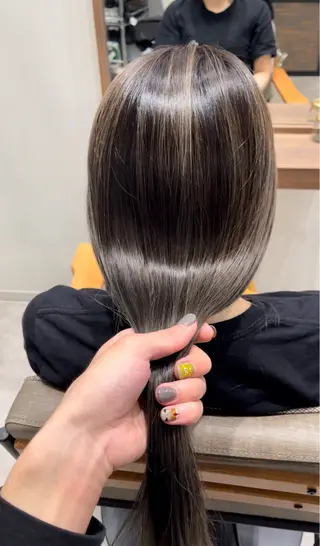 ロング 朝5分でキマる艶髪 ／ヤマダのヘアスタイル