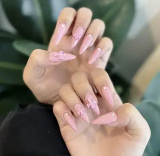 ロング カラー Bling Salonのネイルデザイン