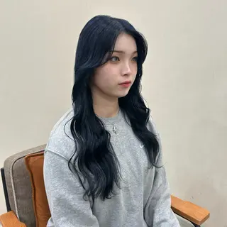 ロング MIDORI🎀 透明感/ベージュのヘアスタイル