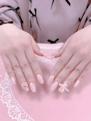 ネイル はぴねす所属・横浜 美夢のネイルデザイン