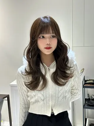 セミロング 心斎橋/縮毛矯正 /艶髪カラーのヘアスタイル