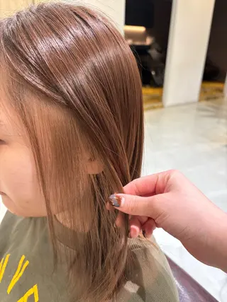 ミディアム 神田 瑠衣のヘアスタイル