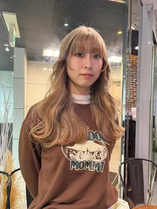 セミロング カラー Rei/ 縮毛矯正/ ハイライトカラー募集のヘアスタイル