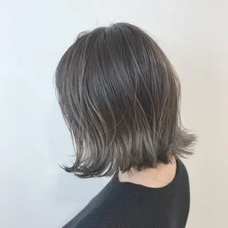 ミディアム ヤマシタ ミサキのヘアスタイル