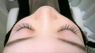 マツエク・マツパ アイフラッシュ京阪百貨店くずはモール店所属・北脇 愛望のマツエク・マツパデザイン