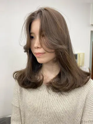 セミロング カラー パーマ ヘアアレンジ メンズ キッズ ネイル マツエク・マツパ アイブロウ 韓国風×透明感カラー 髪質改善オタベシンヤのヘアスタイル