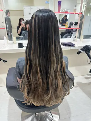 ロング カラー ヘアアレンジ 🎀 yuuka🎀のヘアスタイル