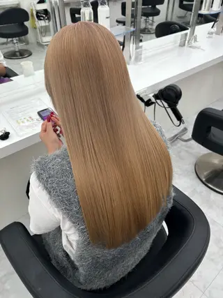 ロング カラー モテ髪💕ハイトーン ベージュ yuriaのヘアスタイル