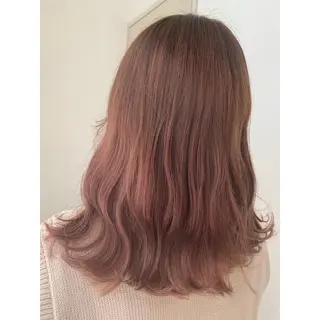 セミロング カラー fio マナミのヘアスタイル