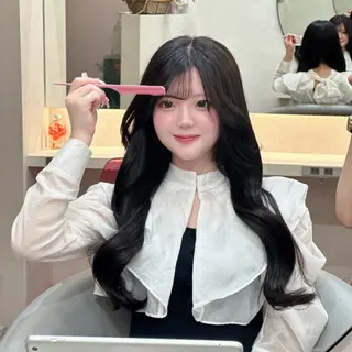 カラー hina🎀新宿/ エクステ/girlyのヘアスタイル