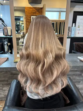 ロング エクステ/ハイトーン レイヤーHIROのヘアスタイル