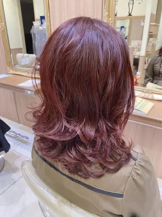 セミロング カラー 古川 琴美のヘアスタイル