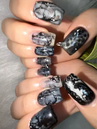 ネイル kana/モード ・グランジ໒꒱のネイルデザイン