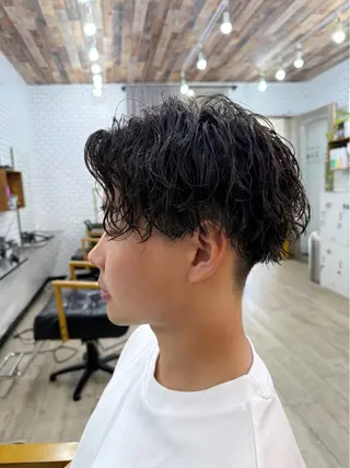 ミディアム パーマ メンズ 森田稔將 大分No. 1メンズ特化美容師のヘアスタイル