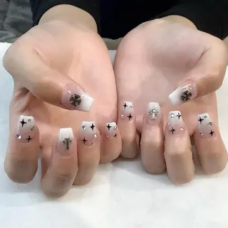 ネイル 💎🐰 saki. m 🐰💎のネイルデザイン