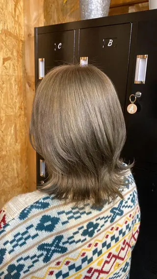 ミディアム 💕モテベージュ 🧡NANAKO🧡のヘアスタイル