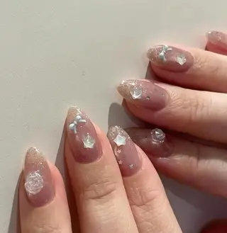 ネイル 相沢 さやかのネイルデザイン