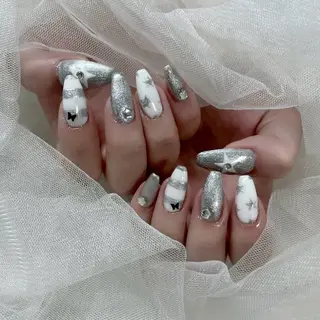 ネイル 中野駅徒歩1分 ミオのネイルデザイン