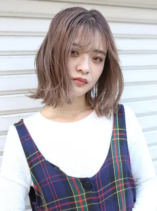 ミディアム カラー パーマ ブリーチカラーが人気 onnuのヘアスタイル