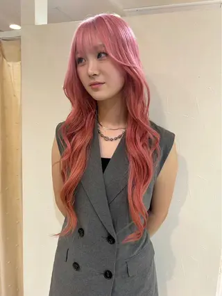 カラー FaB/ Yunaのヘアスタイル