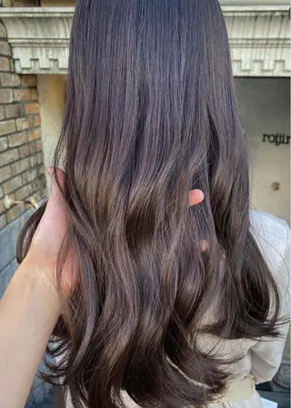 ロング カラー ヘアアレンジ レイヤー/グレージュ 🤍奥開梨恵のヘアスタイル