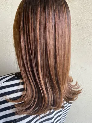 ミディアム ami🍑艶カラー/ 髪質改善/透明感のヘアスタイル